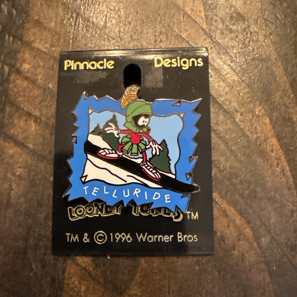 Rare 1996 Telluride Looney Tunes Marvin Martian Ski Pin Pinnacle Designs